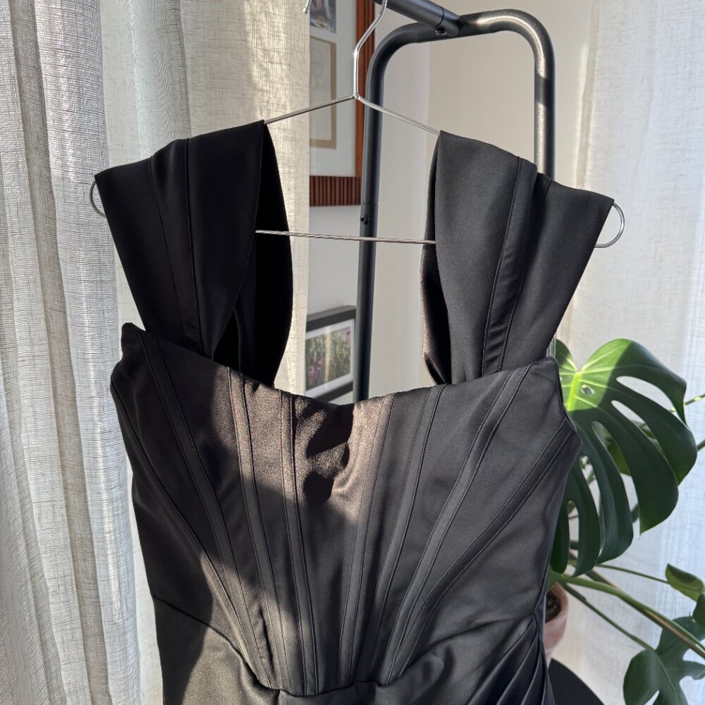 HOUSE OF CB Loretta Off-Shoulder Corset Satin Dress – Size L - Picture 13 of 15